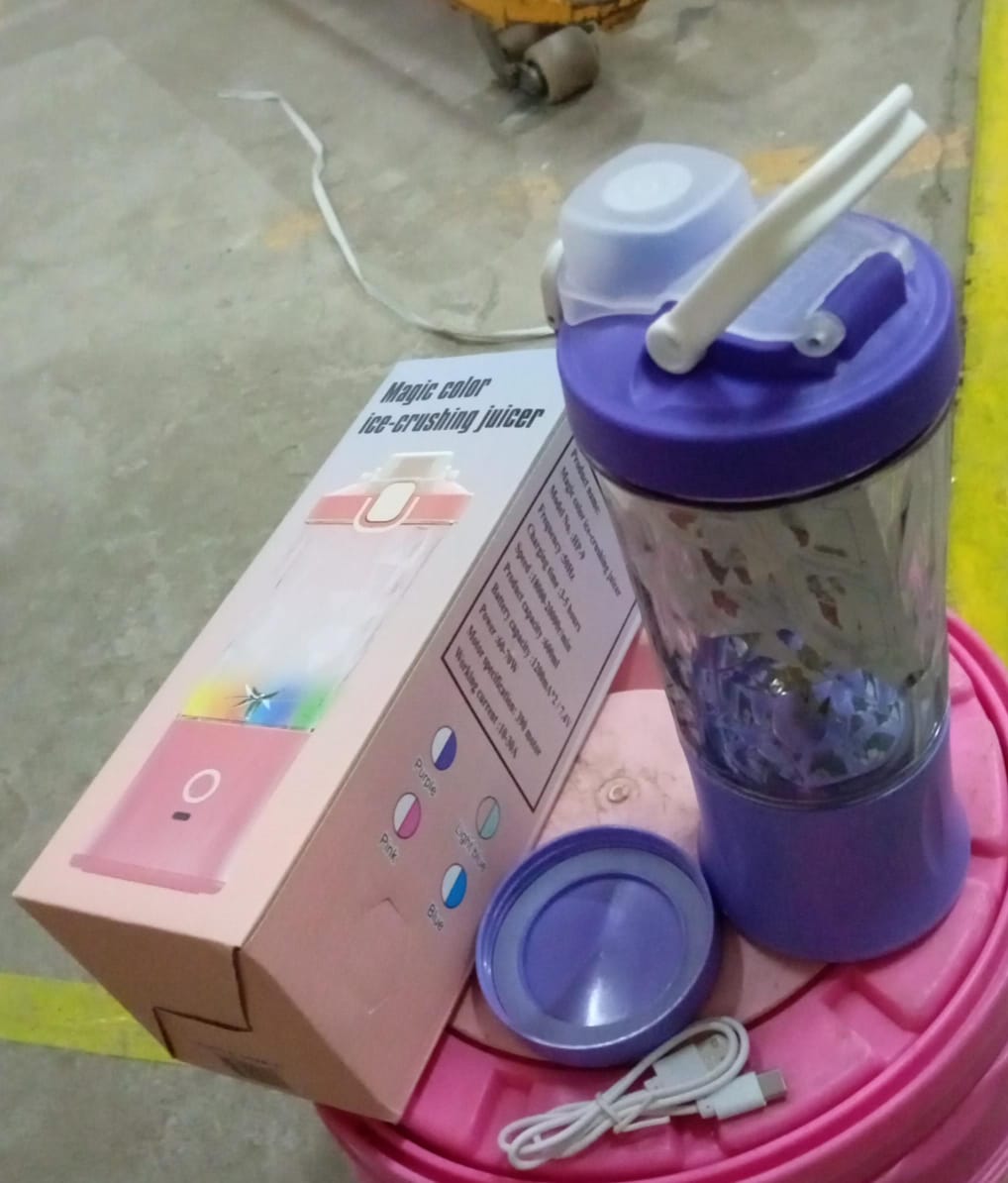 Eletric Crusher Juicer With Multicolor Light, 8 Blades (600 ML / Multicolor) - Phoenix Addicts