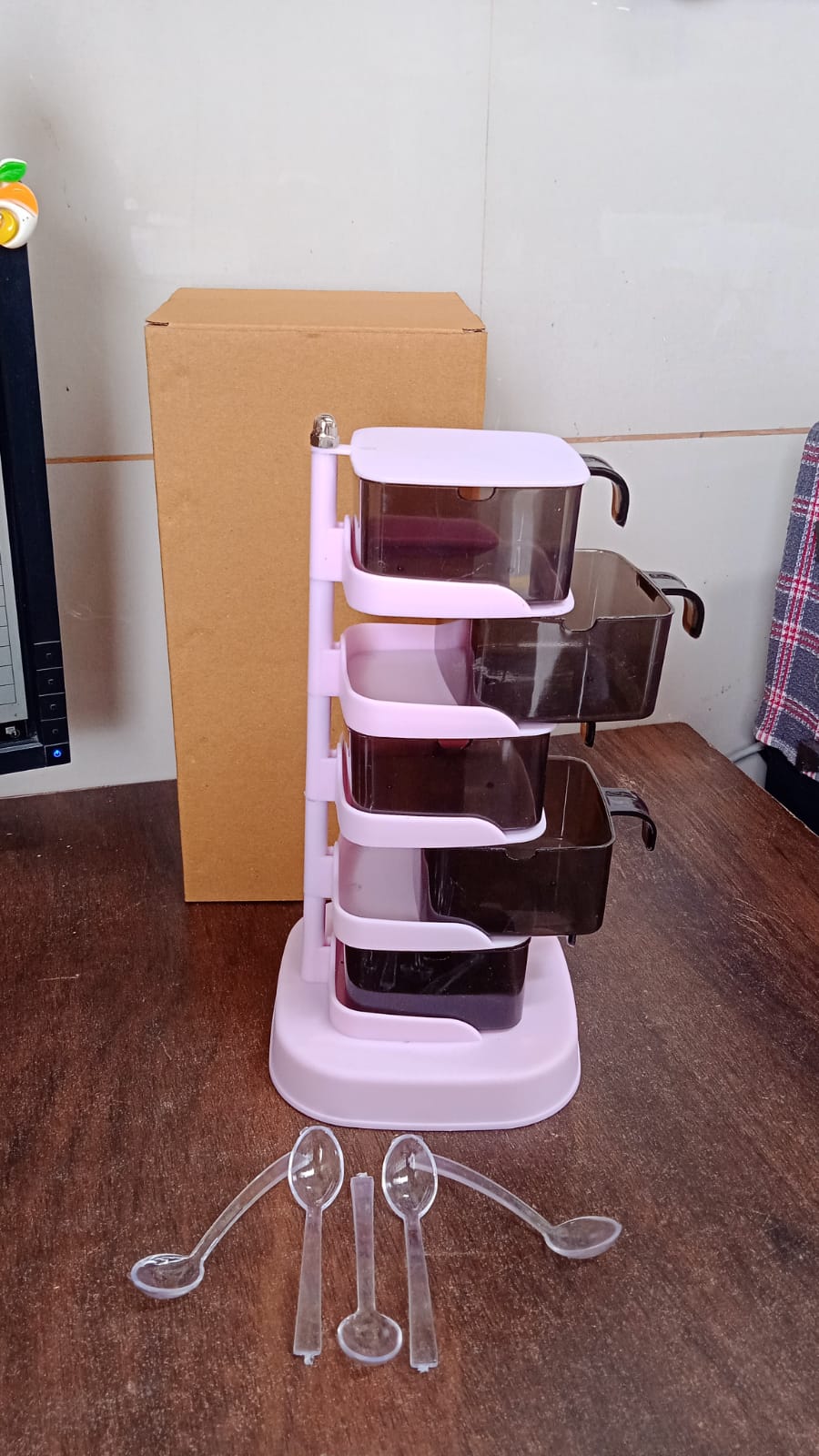 Rotating Spice Jars Vertical Rotatable Seasoning Box 5 Section / Tier With 5 Spoon (1 Set) - Phoenix Addicts